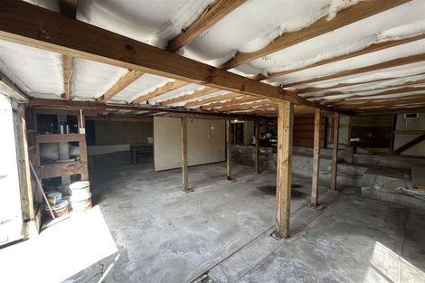 Photo of property in 16 Bayside Avenue, Te Atatu Peninsula, Auckland, 0610