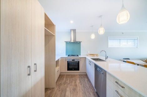 Photo of property in 2 Takapo Grove, Kelson, Lower Hutt, 5010