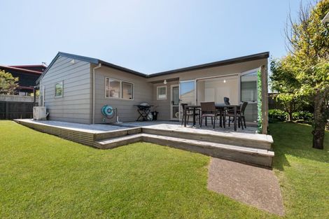 Photo of property in 128b Karewa Parade, Papamoa Beach, Papamoa, 3118