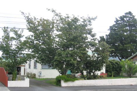Photo of property in 5 Henry Street, Ebdentown, Upper Hutt, 5018