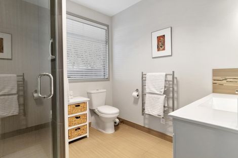 Photo of property in 26 Broadwater Close, Pyes Pa, Tauranga, 3112