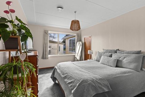 Photo of property in 8 Barton Avenue, Marewa, Napier, 4110