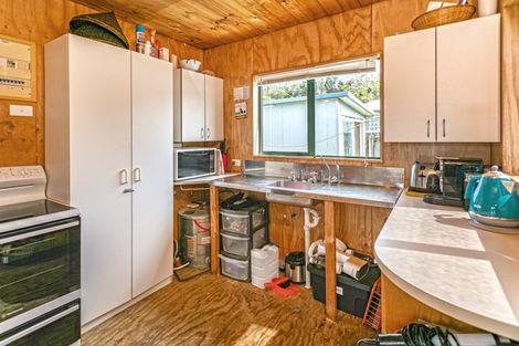 Photo of property in 30 Mako Avenue, Whiritoa, Whangamata, 3691