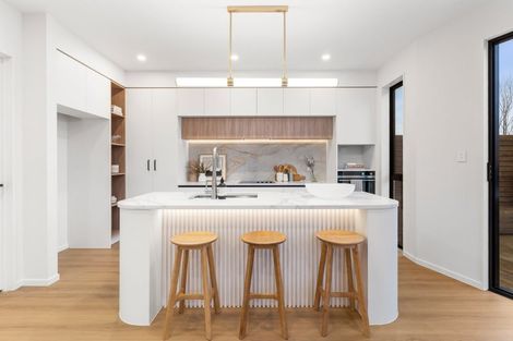 Photo of property in 14 Altair Place, Windsor Park, Auckland, 0632