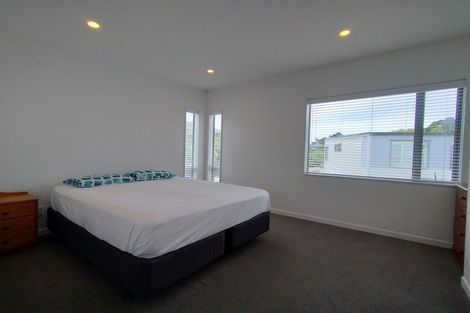 Photo of property in 10 Handyside Street, Tawa, Wellington, 5028