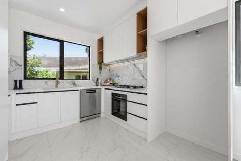 Photo of property in 7b September Place, Forrest Hill, Auckland, 0620