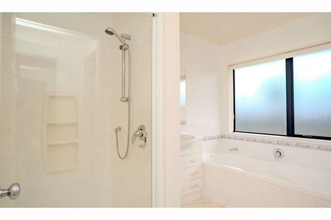 Photo of property in 11 Oakridge Drive, Kerikeri, 0230