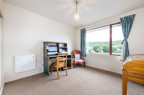 Photo of property in 20 Glentui Place, Waikawa, Picton, 7220