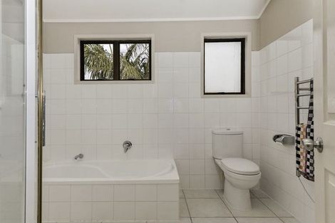 Photo of property in 1 Himikera Avenue, Avondale, Auckland, 1026