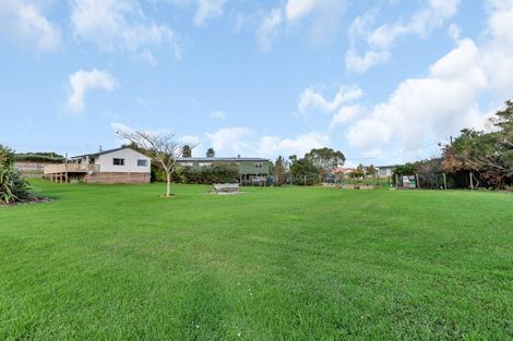 Photo of property in 19 Marsden Point Road, Ruakaka, 0116
