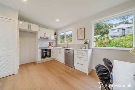 Photo of property in 4 Lord Street, Stokes Valley, Lower Hutt, 5019