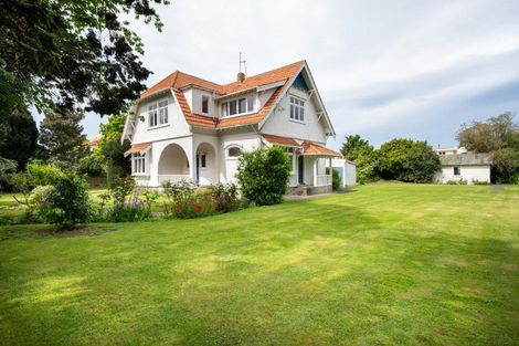 Photo of property in 903 Caroline Road, Mayfair, Hastings, 4122