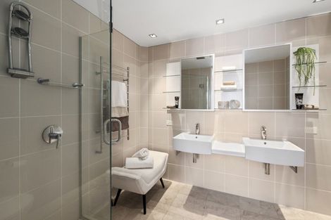 Photo of property in 1/7 The Promenade, Takapuna, Auckland, 0622