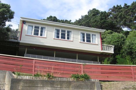 Photo of property in 34 Tannadyce Street, Strathmore Park, Wellington, 6022