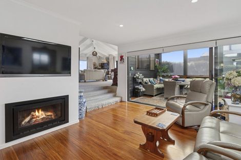 Photo of property in 9 Gillies Avenue, Taupo, 3330