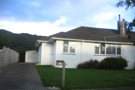 Photo of property in 8 Atiawa Crescent, Waiwhetu, Lower Hutt, 5010