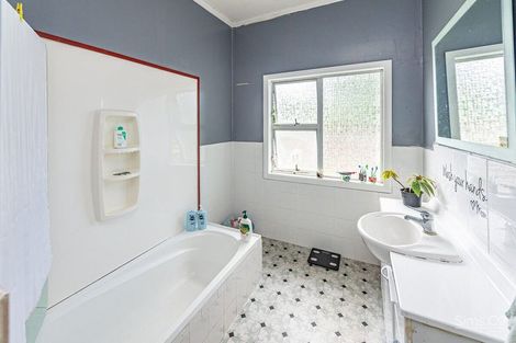 Photo of property in 34 Polson Street, Castlecliff, Whanganui, 4501