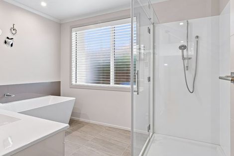 Photo of property in 14 Clifford Close, Leamington, Cambridge, 3432