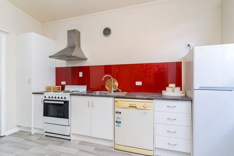 Photo of property in 4 Bathgate Street, South Dunedin, Dunedin, 9012