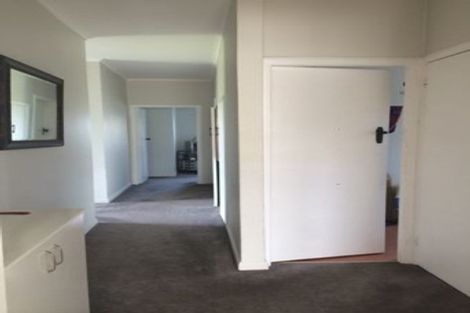 Photo of property in 15 Hendry Avenue, Hillsborough, Auckland, 1042