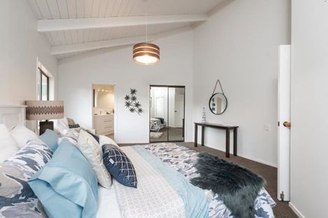 Photo of property in 45 Brick Bay Drive, Sandspit, Warkworth, 0982