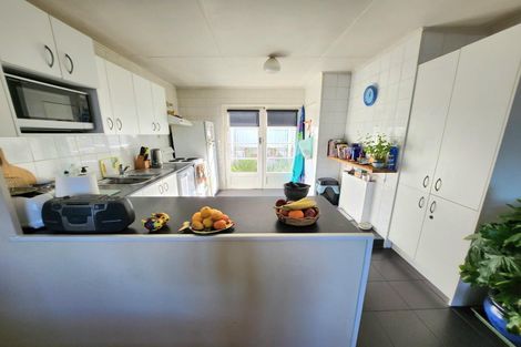 Photo of property in 72 Perth Street, South Hill, Oamaru, 9400