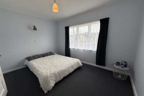 Photo of property in 13 Purser Grove, Fairfield, Lower Hutt, 5011