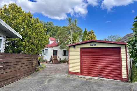 Photo of property in 2/40a Woodglen Road, Glen Eden, Auckland, 0602