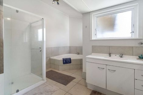 Photo of property in 4 Gordon Paul Place, Tuakau, 2121