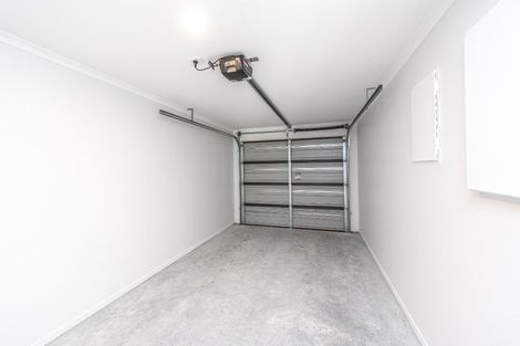 Photo of property in 6 Cross Street, Castlecliff, Whanganui, 4501