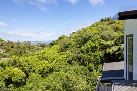 Photo of property in 51b Maungaraki Road, Korokoro, Lower Hutt, 5012