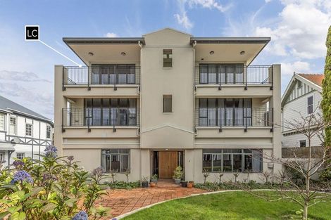 Photo of property in 12/28 Hobson Street, Thorndon, Wellington, 6011