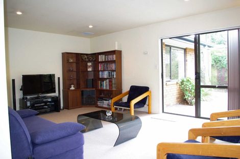 Photo of property in 290 Yaldhurst Road, Avonhead, Christchurch, 8042