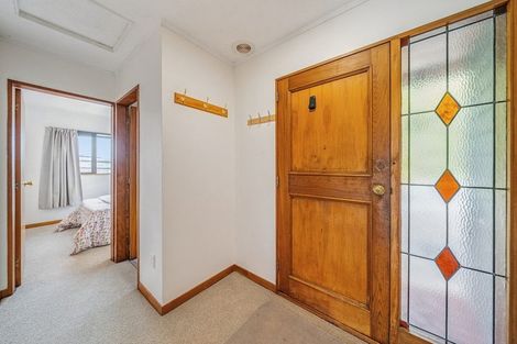 Photo of property in 16a Parklands Drive, Karori, Wellington, 6012