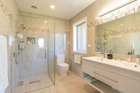 Photo of property in 28 Barry Curtis Place, Levin, 5510