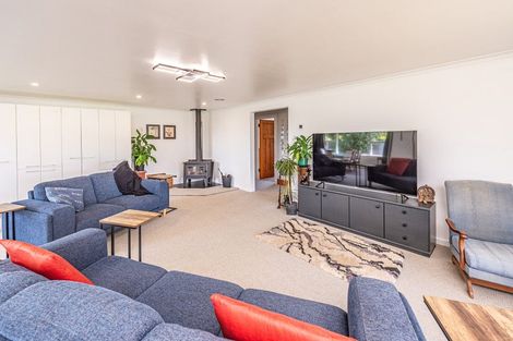 Photo of property in 23 Waitangi Road, Waverley, 4592