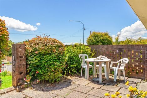 Photo of property in 1/101 Colwill Road, Massey, Auckland, 0614