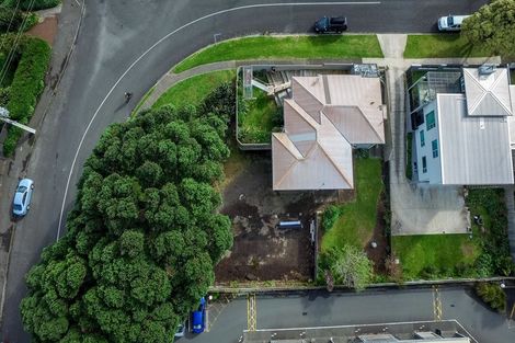 Photo of property in 4 Mclean Street, Strandon, New Plymouth, 4312