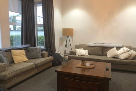 Photo of property in 57 Pirie Street, Mount Victoria, Wellington, 6011