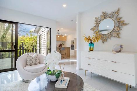 Photo of property in 37d Matipo Road, Mairangi Bay, Auckland, 0630