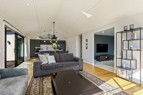 Photo of property in 66 Spur Ridge Rise, Jacks Point, 9371