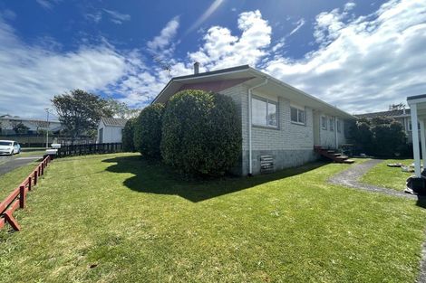 Photo of property in 1 Cassia Place, Bell Block, New Plymouth, 4312