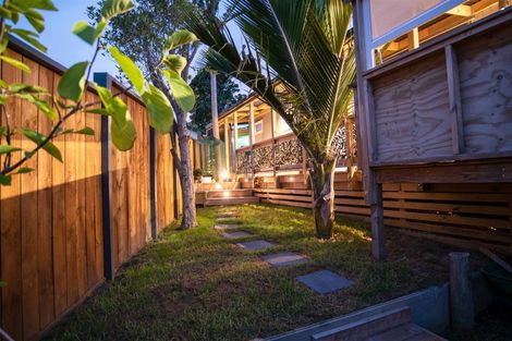 Photo of property in 21b Brian Crescent, Stanmore Bay, Whangaparaoa, 0932