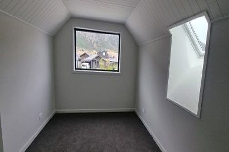 Photo of property in 52 Howden Drive, Jacks Point, 9371