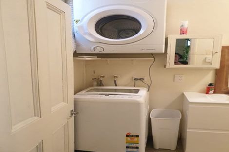 Photo of property in 6 Devon Street, Aro Valley, Wellington, 6021