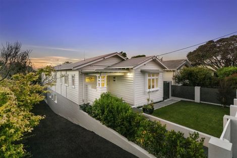 Photo of property in 69 Pine Street, Mount Eden, Auckland, 1041