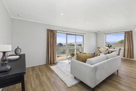 Photo of property in 128 Pikarere Street, Titahi Bay, Porirua, 5022