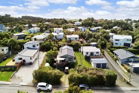 Photo of property in 28 Tarata Street, Kaka Point, Balclutha, 9271