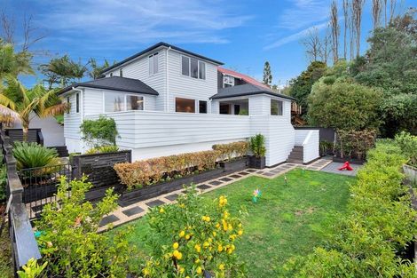 Photo of property in 68 Exmouth Road, Northcote, Auckland, 0627
