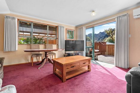 Photo of property in 10 Denniston Road, John Creek, Wanaka, 9382